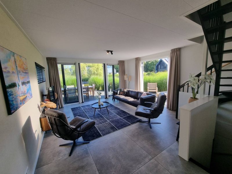 filla njogge a woonkamer