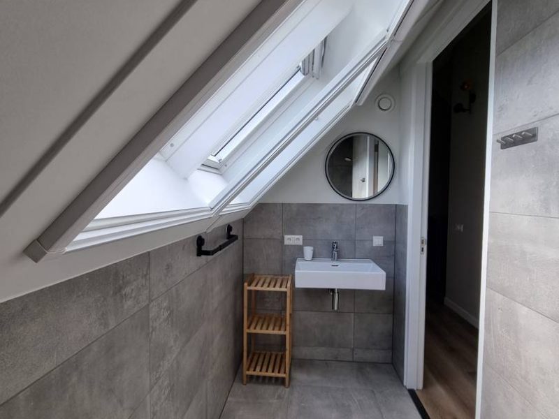 filla tolve badkamer