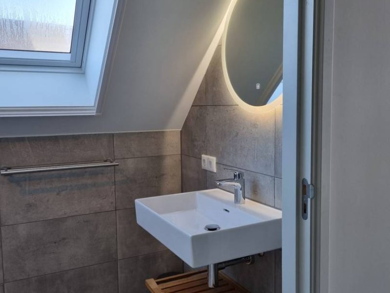 filla tolve badkamer