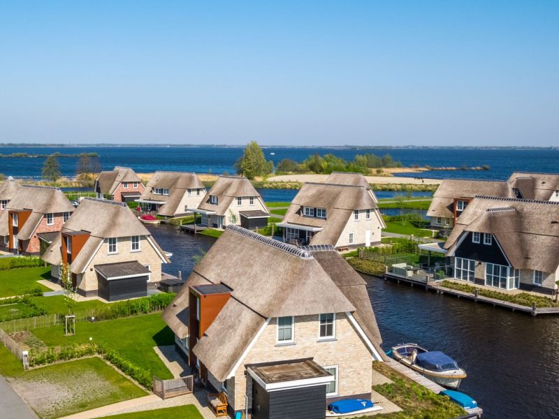friese meren villas in delfstrahuizen huisjes
