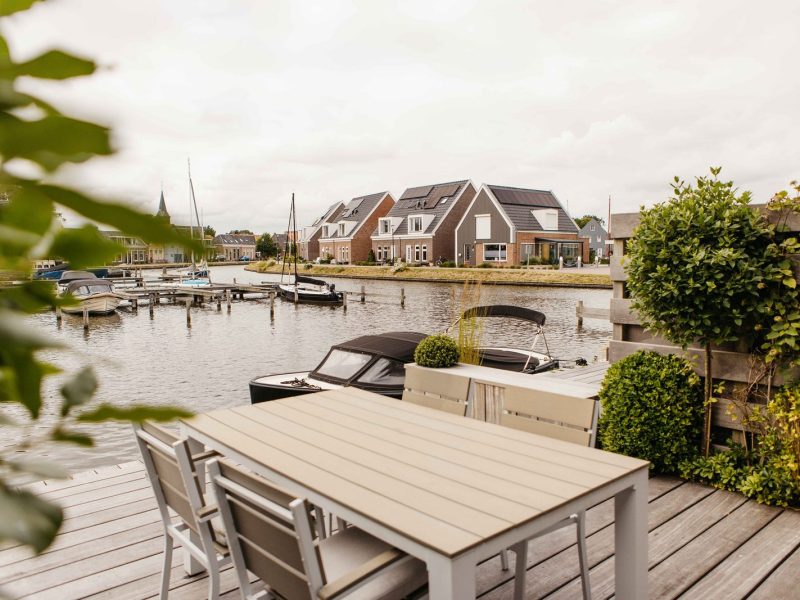 havenwoning geschakeld 6 personen in heeg op pharshoeke tuin