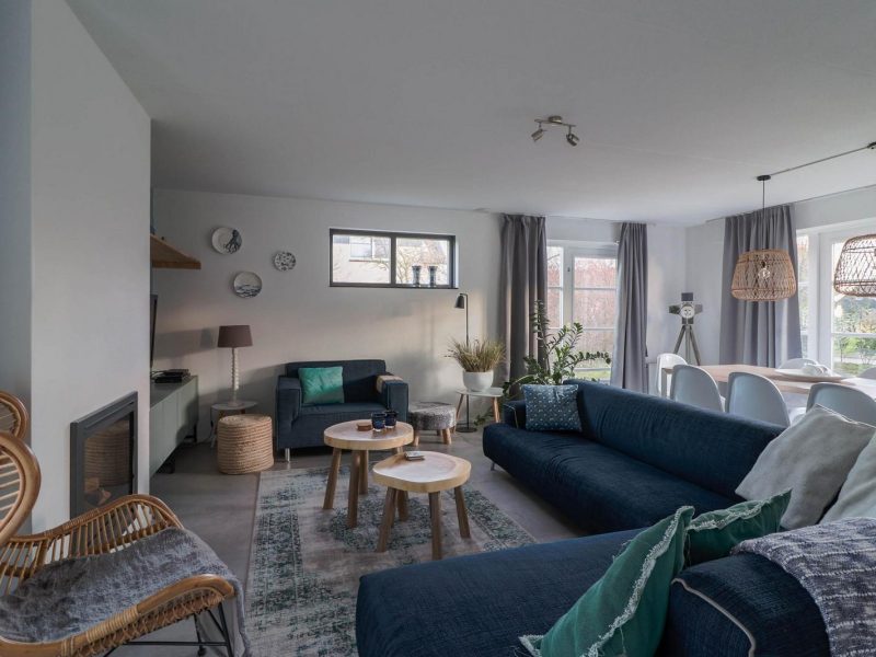 makkum beach resorts duinvilla deluxe sauna woonkamer