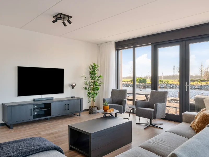 roerdomp wellness plus in waterpark zwartkruis in noardburgum woonkamer