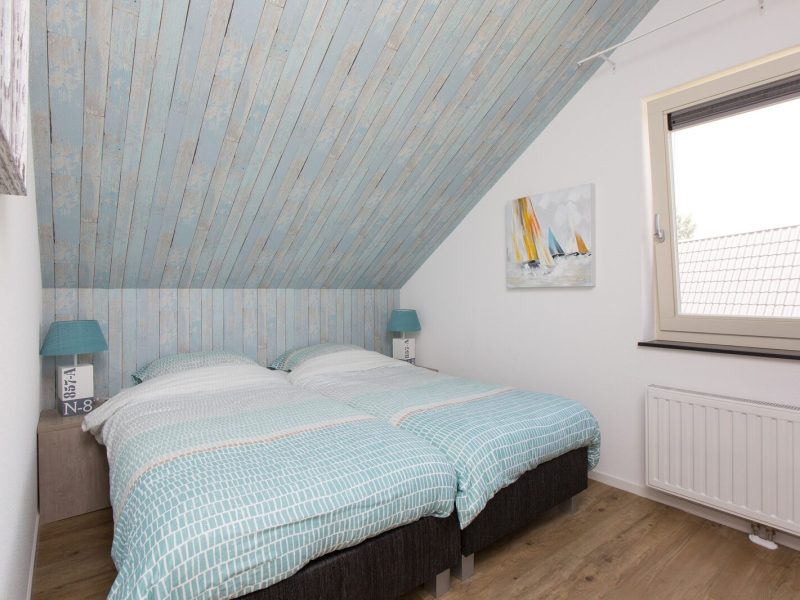 tusken de marren in akkrum sneekermeer 4 personen slaapkamer