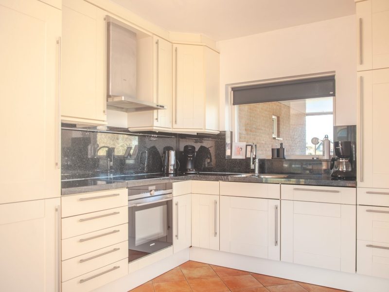 vissersvilla 6 personen in makkum op makkum beach resort keuken