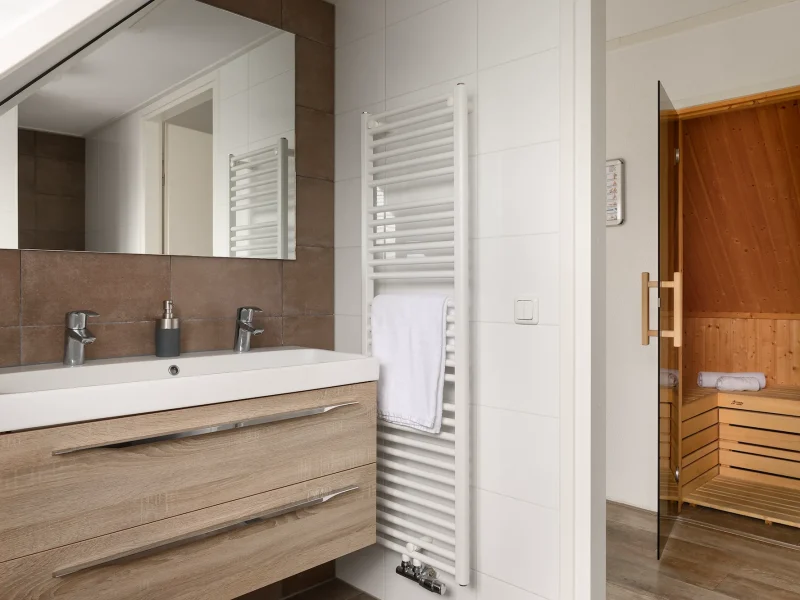 waterpark langelille in langelille watervilla snoek badkamer met sauna