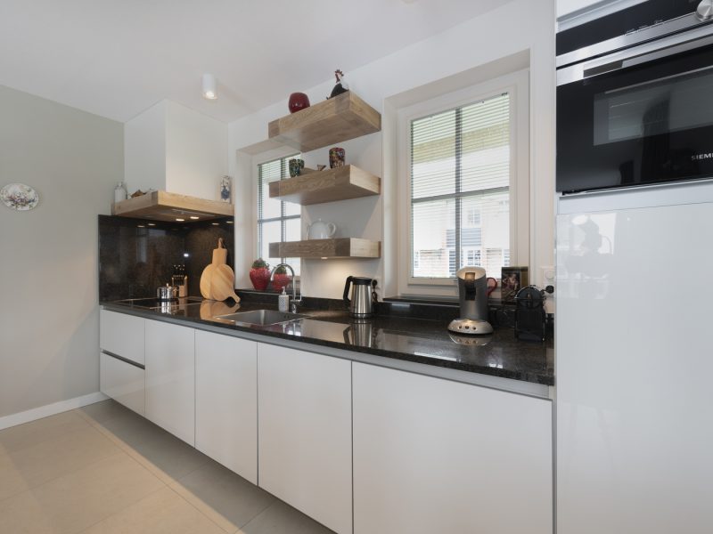 watervilla 8 personen in delfstrahuizen op friese meren villas keuken