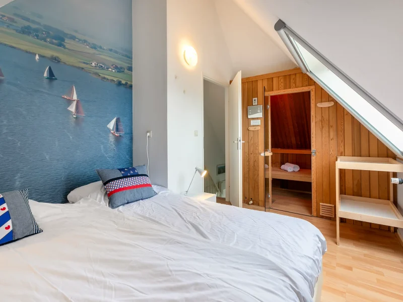 wetter wellens plus 6 6 personen in earnewald op vakantiepark it wiid slaapkamer me sauna