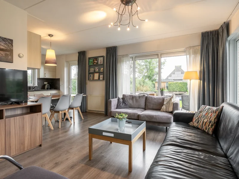 wetter wellens plus 6 6 personen in earnewald op vakantiepark it wiid woonkamer