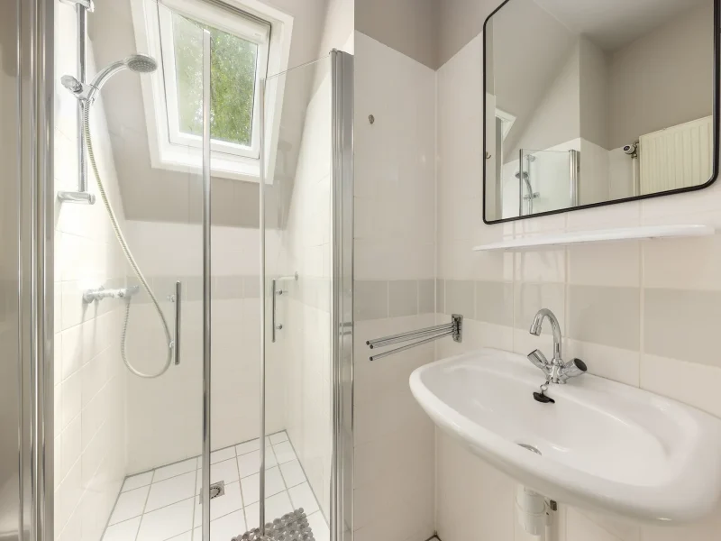 wellness wiidbungalow 8 8 personen in earnewald op vakantiepark it wiid badkamer