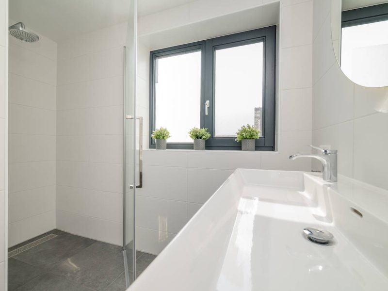 aan het water in heeg wetterhaghe badkamer